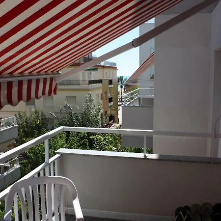 Apartament Thames Hutt-008335 *